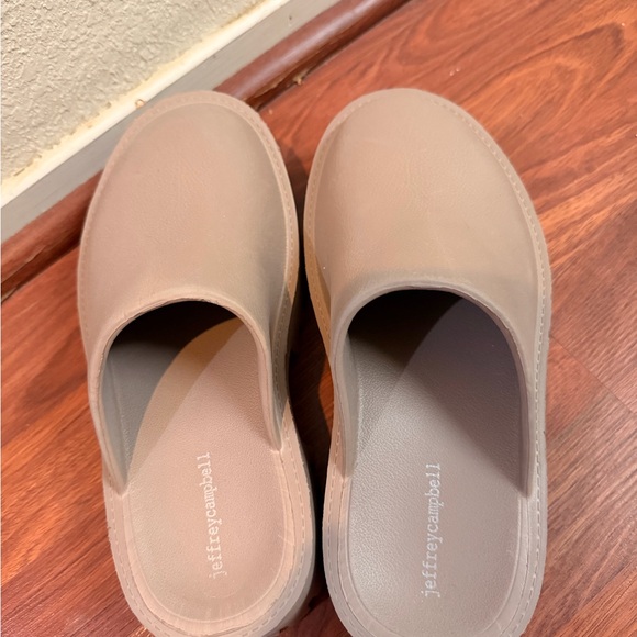 Stylish Jeffrey Campbell Tan Slip-On Clogs - Picture 2 of 7